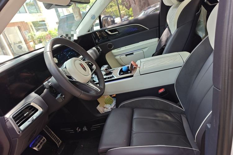 Used Hongqi E-HS9 2022 690 km Range Flagship Edition Six Seats Left Front Seat