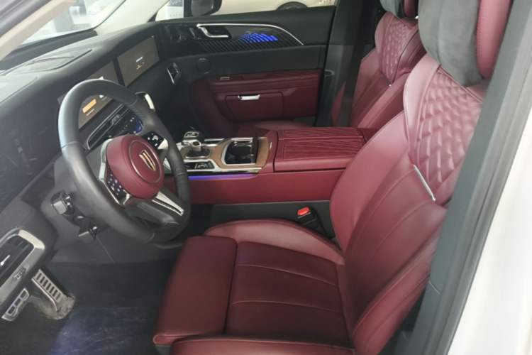 Used Hongqi E-HS9 2022 660 km Range Flagway Edition Six Seats Left Front Seat