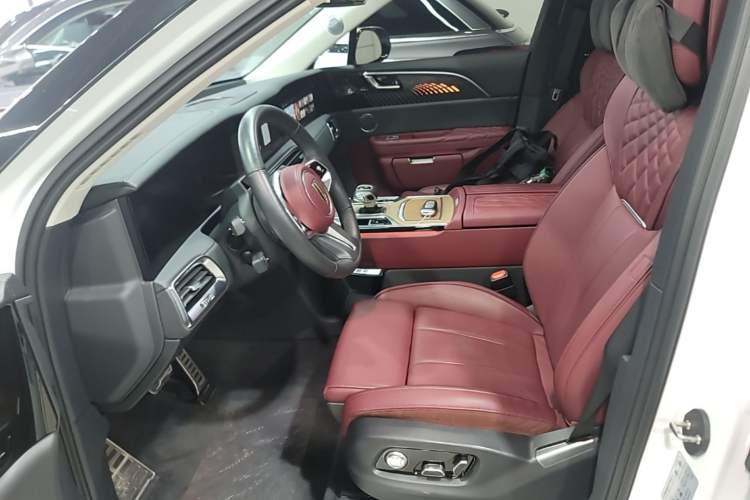 Used Hongqi E-HS9 2022 660 km Range Flagway Edition Six Seats Left Front Seat