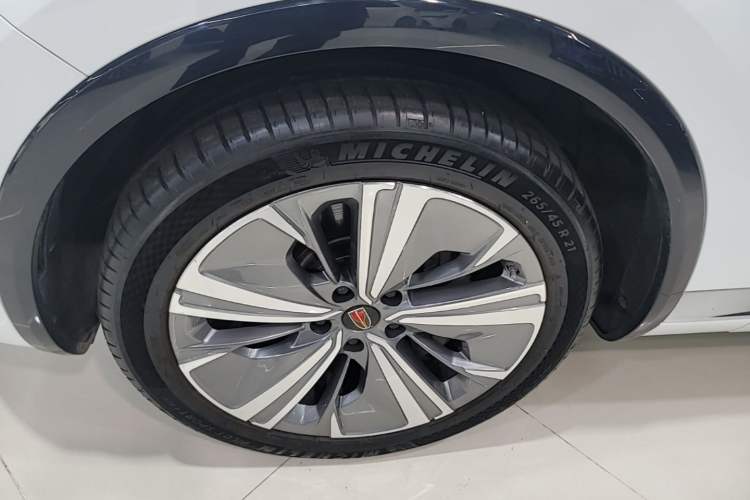 Used Hongqi E-HS9 2022 660 km Range Flagway Edition Six Seats Left Front Wheel Hub