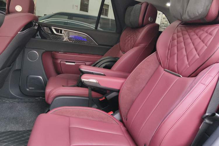 Used Hongqi E-HS9 2022 690 km Range Flagship Edition Six Seats Left Rear Seat