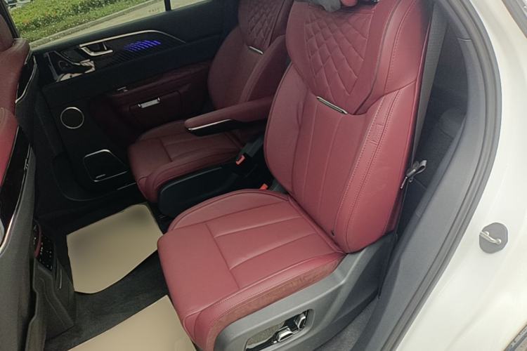 Used Hongqi E-HS9 2022 660 km Range Flagway Edition Six Seats Left Rear Seat