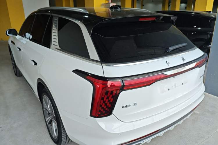 Used Hongqi E-HS9 2022 690 km Range Flagship Edition Six Seats Rear Left 45 Deg