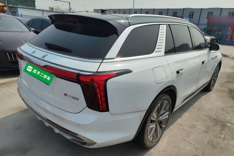 Used Hongqi E-HS9 2022 660 km Range Flagway Edition Six Seats Rear Right 45 Deg