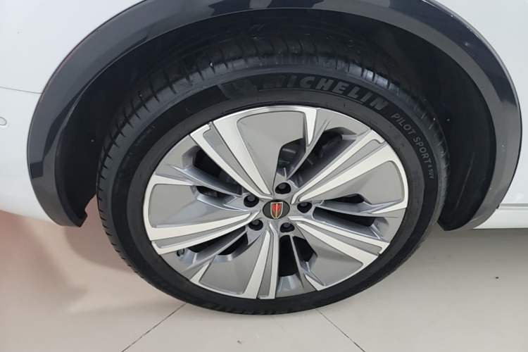 Used Hongqi E-HS9 2022 660 km Range Flagway Edition Six Seats Right Rear Wheel Hub