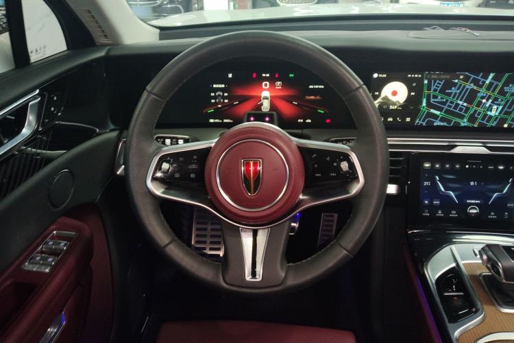 Used Hongqi E-HS9 2022 660 km Range Flagway Edition Six Seats Steering Wheel
