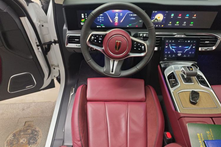 Used Hongqi E-HS9 2022 690 km Range Flagship Edition Six Seats Steering Wheel