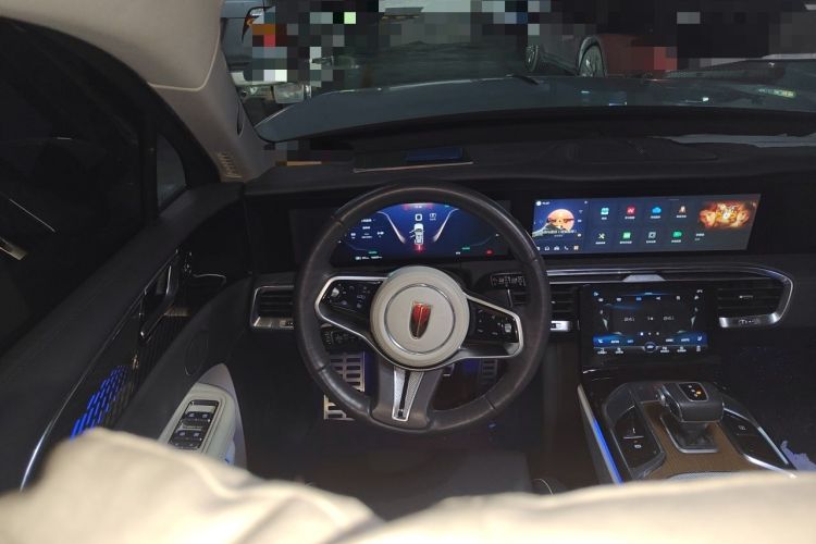Used Hongqi E-HS9 2022 690 km Range Flagship Edition Six Seats Steering Wheel