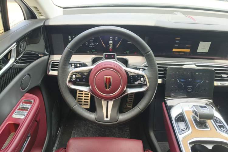 Used Hongqi E-HS9 2022 660 km Range Flagway Edition Six Seats Steering Wheel