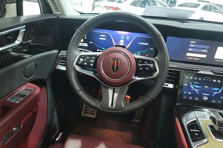 Used Hongqi E-HS9 2022 660 km Range Flagway Edition Six Seats Steering Wheel