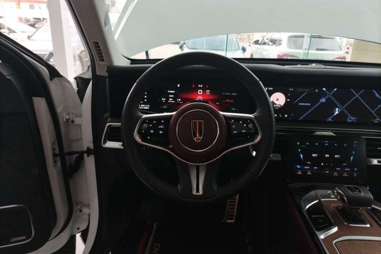 Used Hongqi E-HS9 2022 660 km Range Flagway Edition Six Seats Steering Wheel