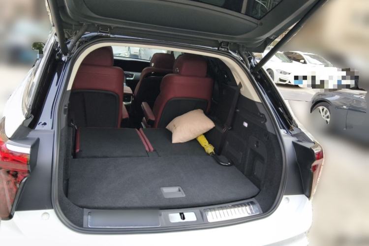 Used Hongqi E-HS9 2022 690 km Range Flagship Edition Six Seats Trunk