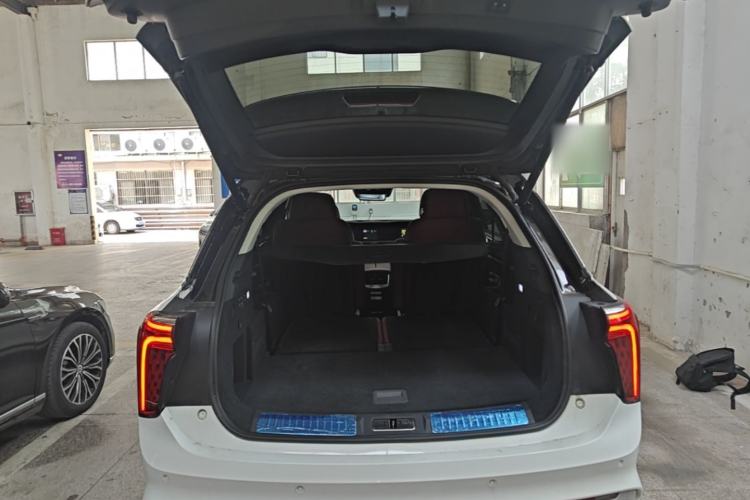 Used Hongqi E-HS9 2022 660 km Range Flagway Edition Six Seats Trunk