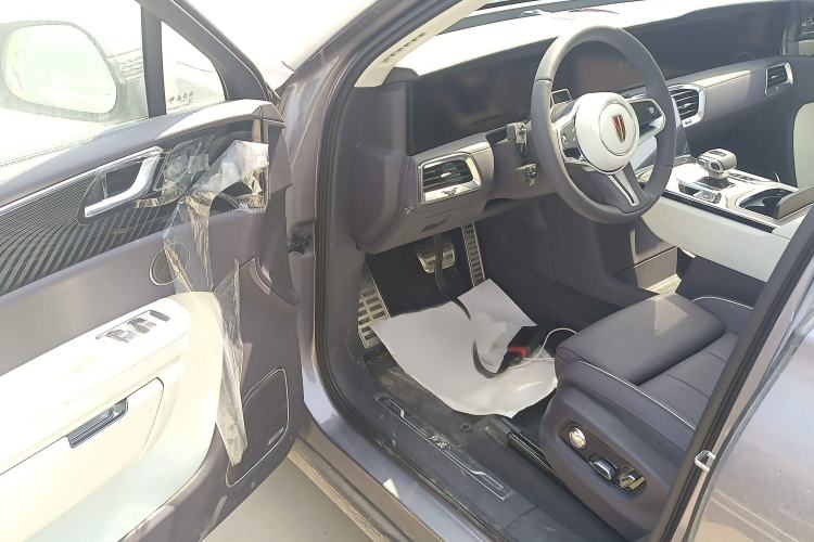 Used Hongqi E-HS9 2024 660 km Range Flagway Edition Six Seats Interior 3
