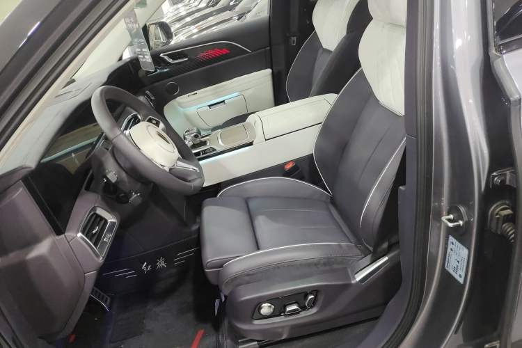 Used Hongqi E-HS9 2024 660 km Range Flagway Edition Six Seats Left Front Seat