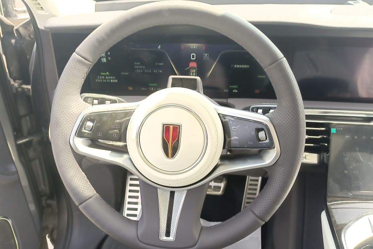 Used Hongqi E-HS9 2024 660 km Range Flagway Edition Six Seats Steering Wheel
