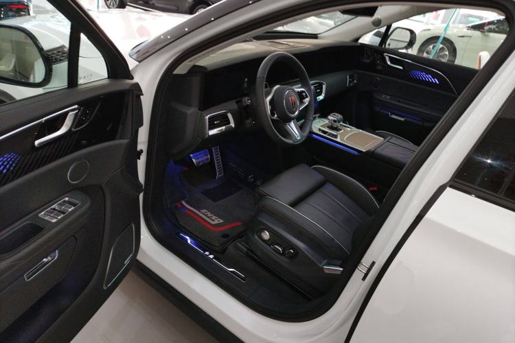 Used Hongqi E-HS9 2024 660 km Range Flagway Edition Six Seats Interior 3