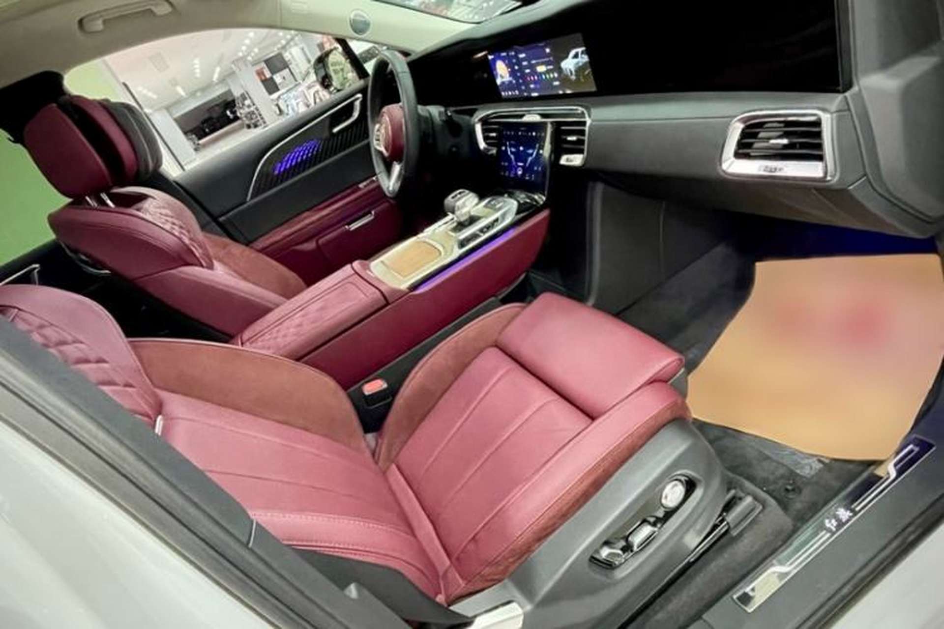 Used Hongqi E-HS9 2024 690 km Range Flagship Edition Six-Seater Interior 4