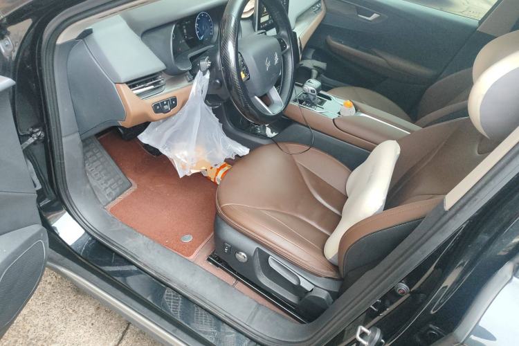 Used Hongqi E-QM5 2021 Charging T3 Version 4 Seats Driver Seat