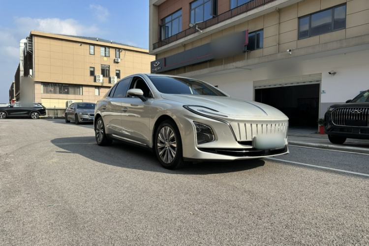 Used Hongqi E-QM5 2024 610 km PLUS Exterior 2
