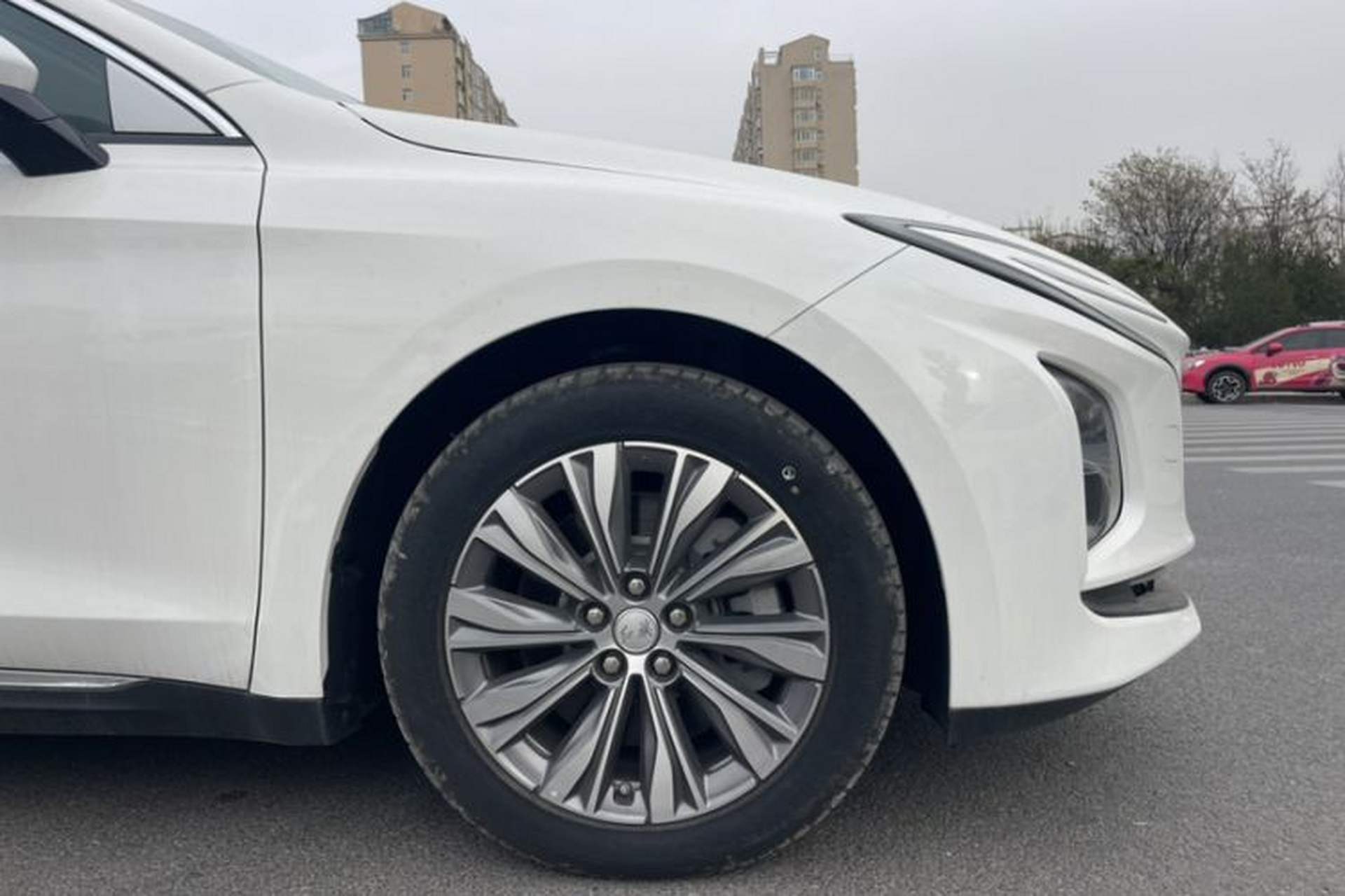 Used Hongqi E-QM5 2024 500km Range Edition Exterior 9