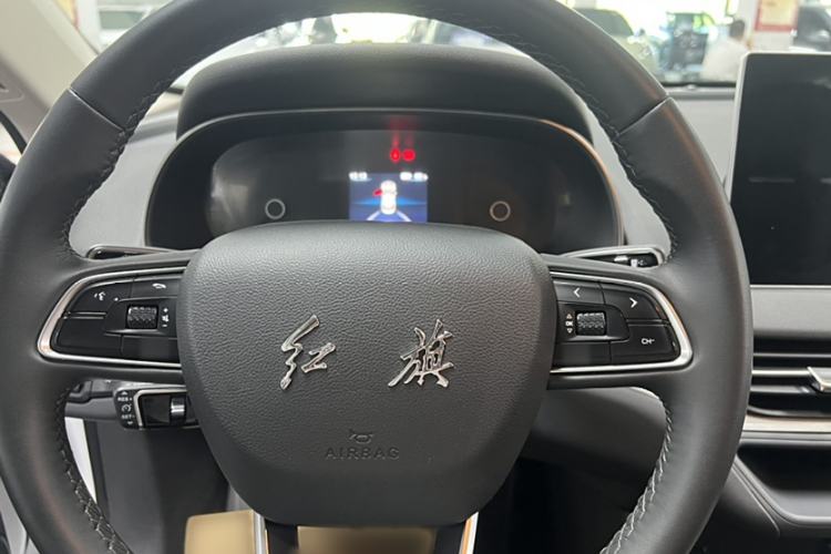 Used Hongqi E-QM5 2024 610 km PLUS Interior 2