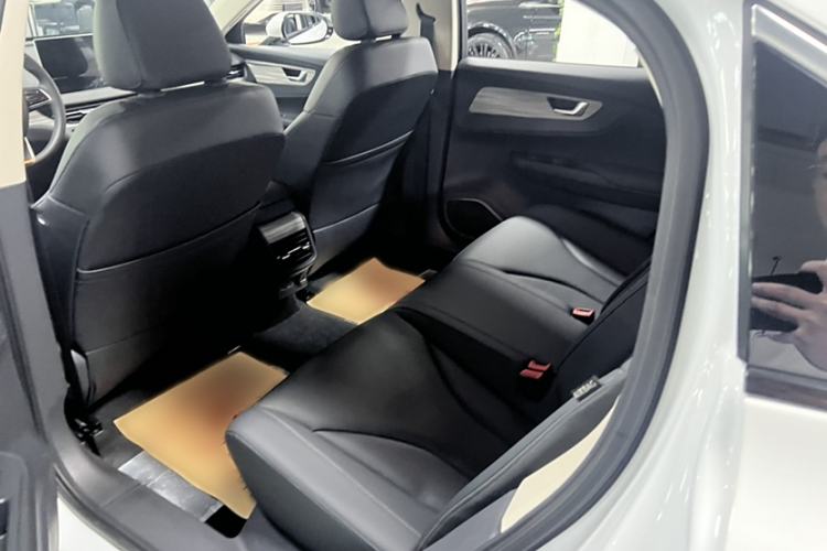 Used Hongqi E-QM5 2024 610 km PLUS Interior 5