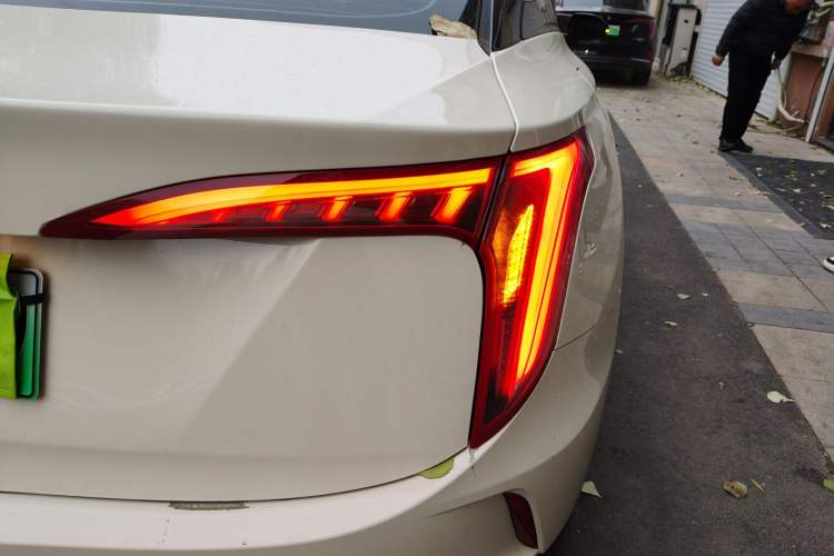 Used Hongqi E-QM5 2024 610 km PLUS Right Rear Taillight