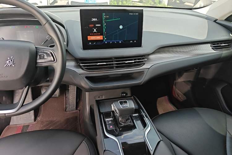 Used Hongqi E-QM5 2021 Charging Didi Edition Audio And AC Panel