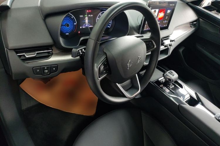Used Hongqi E-QM5 2021 Online Booking Charging T3 Edition 5-Seater Center Console