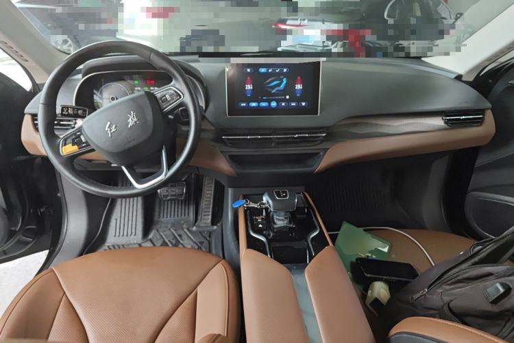 Used Hongqi E-QM5 2021 Charging T3 Version 4 Seats Center Console