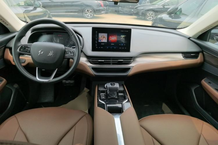 Used Hongqi E-QM5 2021 Online Booking Charging T3 Edition 4 Seats Center Console