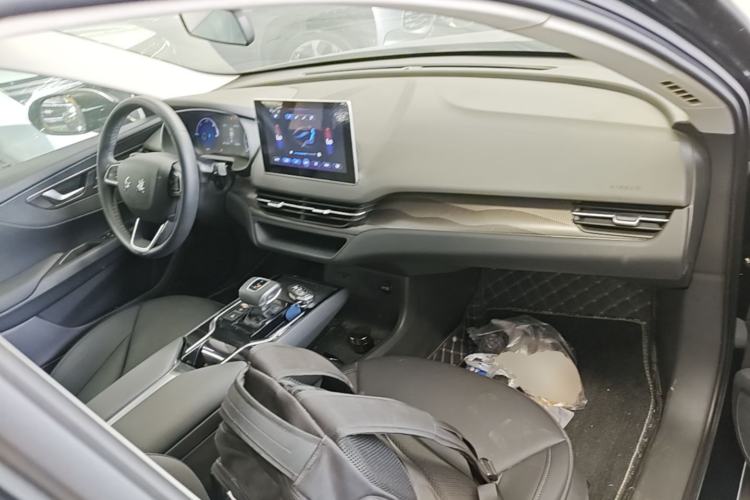 Used Hongqi E-QM5 2021 Charging Version Flagship Edition Center Console