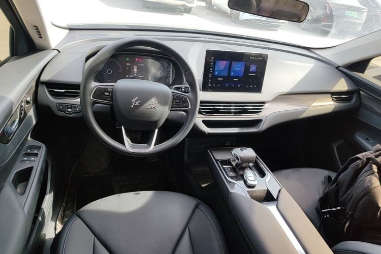 Used Hongqi E-QM5 2021 Charging Version Flagship Edition Center Console