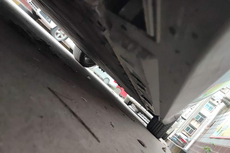 Used Hongqi E-QM5 2021 Charging Flagship Edition Chassis Front Left