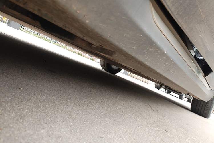 Used Hongqi E-QM5 2021 Charging Didi Edition Chassis Front Left