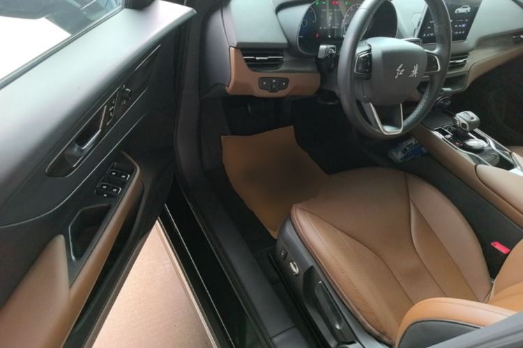 Used Hongqi E-QM5 2021 Online Booking Charging T3 Edition 4 Seats Driver Seat