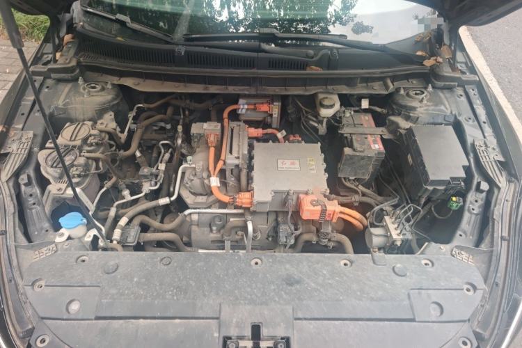 Used Hongqi E-QM5 2021 Online Booking Charging Basic Edition 5 Seats Engine Bay
