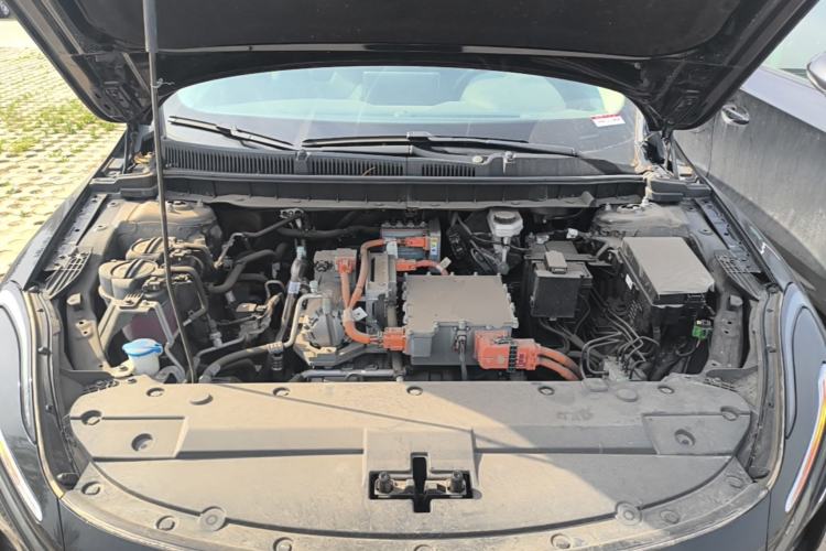 Used Hongqi E-QM5 2021 Online Booking Charging Basic Edition 5 Seats Engine Bay
