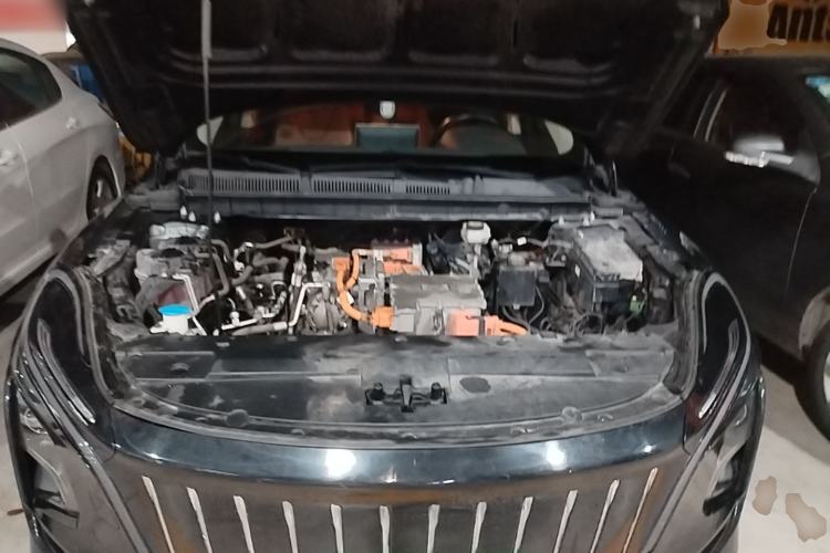 Used Hongqi E-QM5 2021 Online Booking Charging T3 Edition 4 Seats Engine Bay