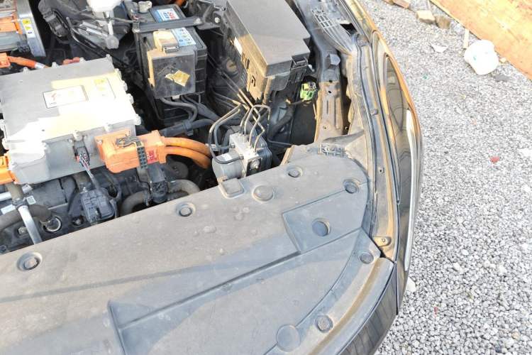 Used Hongqi E-QM5  Engine Bay Left