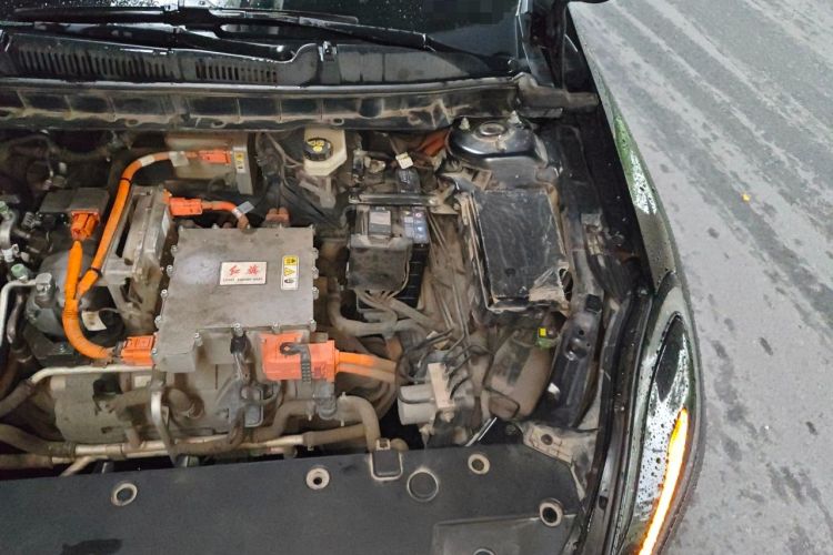 Used Hongqi E-QM5 2021 Charging Didi Edition Engine Bay Left