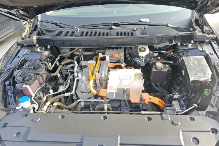 Used Hongqi E-QM5 2021 Charging Version Flagship Edition Engine Bay