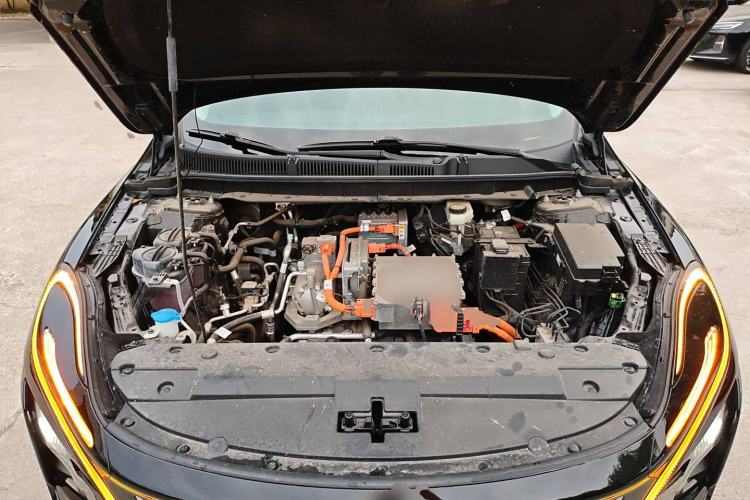Used Hongqi E-QM5 2021 Charging Version Flagship Edition Engine Bay