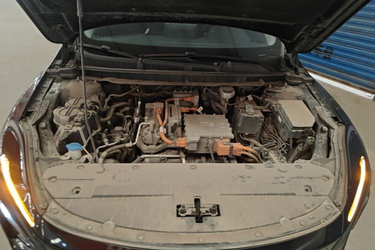 Used Hongqi E-QM5 2021 Online Booking Charging Basic Edition 5 Seats Engine Bay