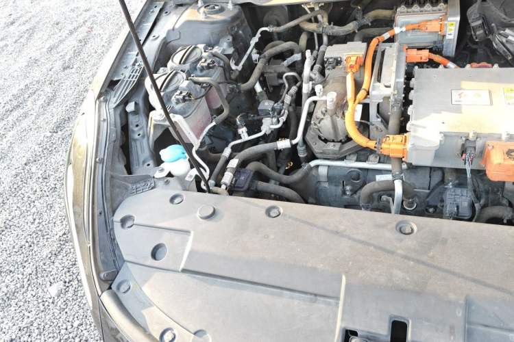 Used Hongqi E-QM5  Engine Bay Right