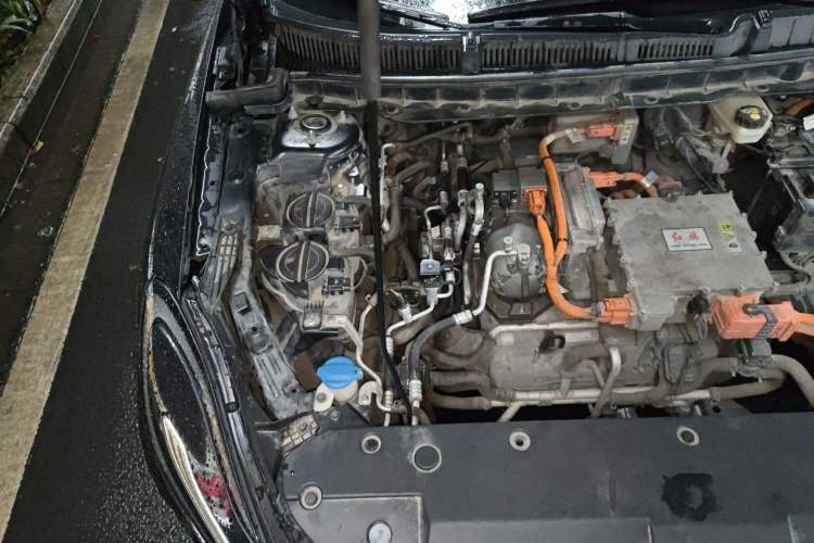 Used Hongqi E-QM5 2021 Charging Didi Edition Engine Bay Right