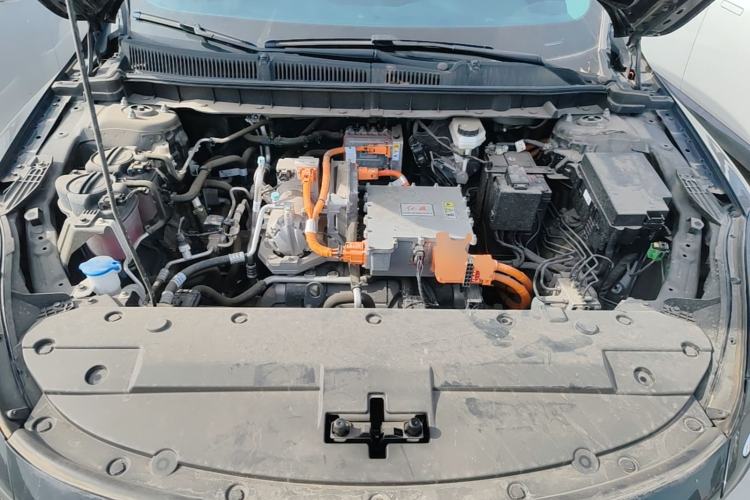 Used Hongqi E-QM5 2021 Charging Version Flagship Edition Engine Bay