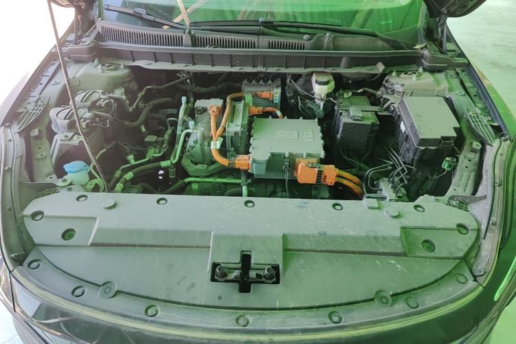 Used Hongqi E-QM5 2021 Charging Version Flagship Edition Engine Bay