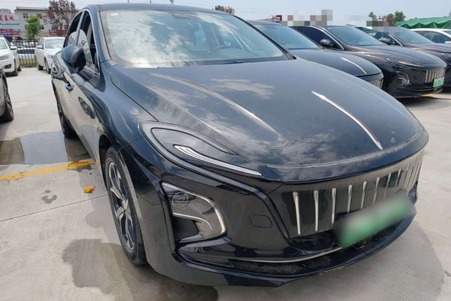 Used Hongqi E-QM5 2021 Charging Version Flagship Edition Exterior 1